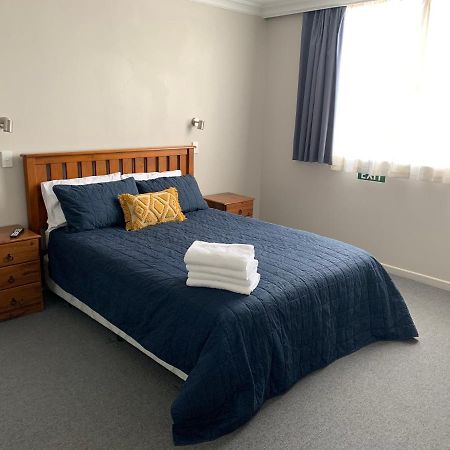 Whare Ma Hotel Invercargill Extérieur photo