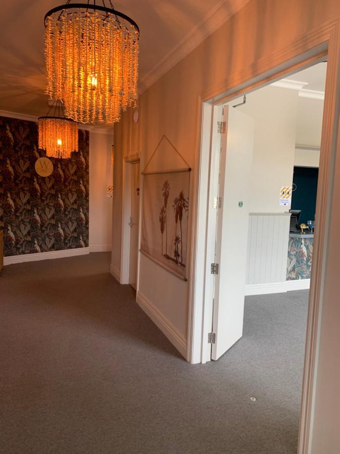 Whare Ma Hotel Invercargill Extérieur photo