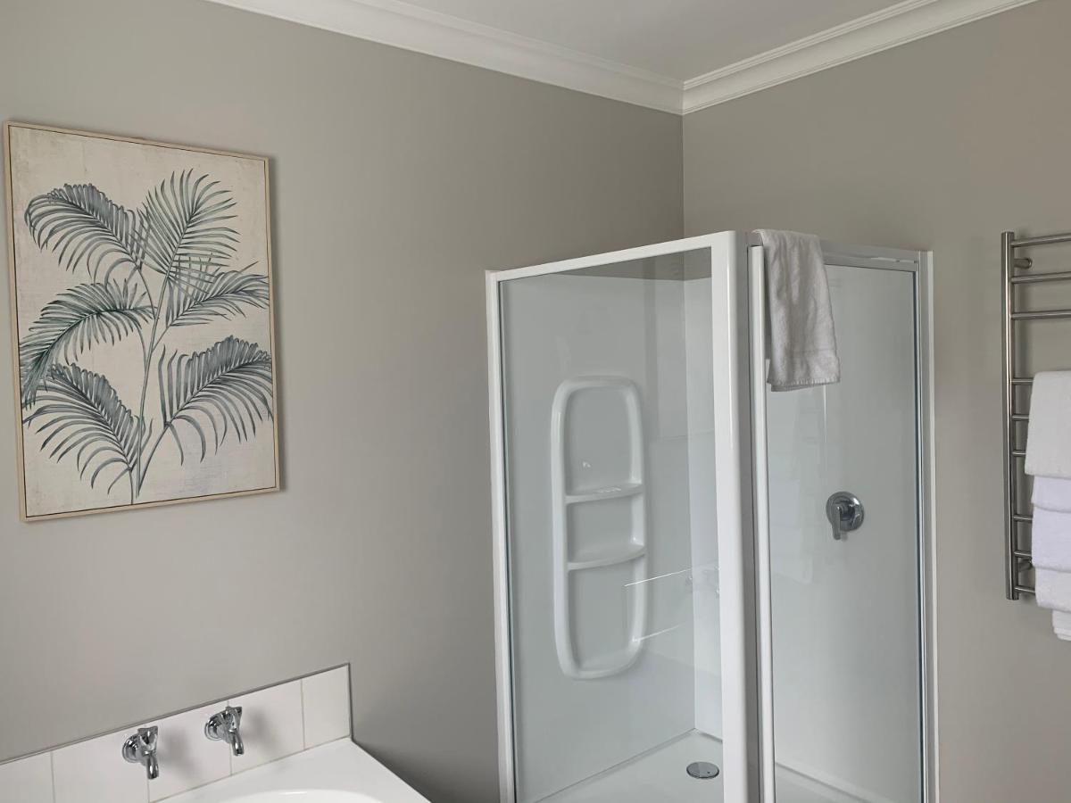 Whare Ma Hotel Invercargill Extérieur photo