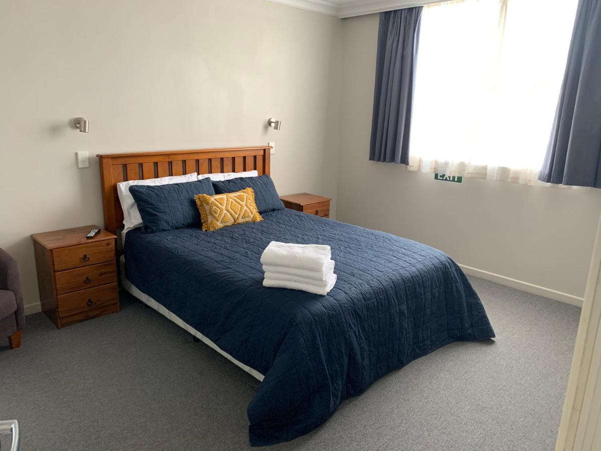Whare Ma Hotel Invercargill Extérieur photo